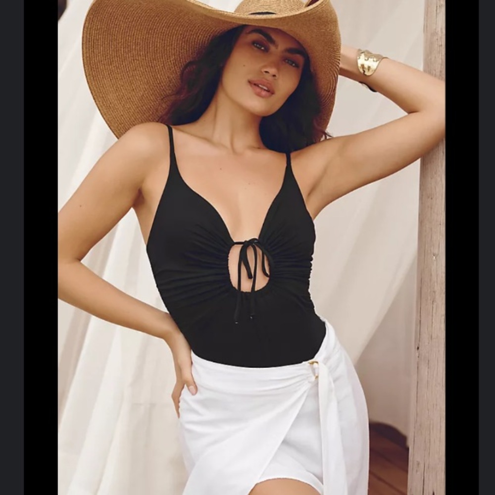 LSPACE Piper Classic One-Piece Swimsuit Tie Keyhole Black Size XS - Picture 7 of 15